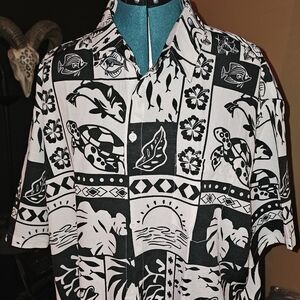 Button up short sleeve shirt